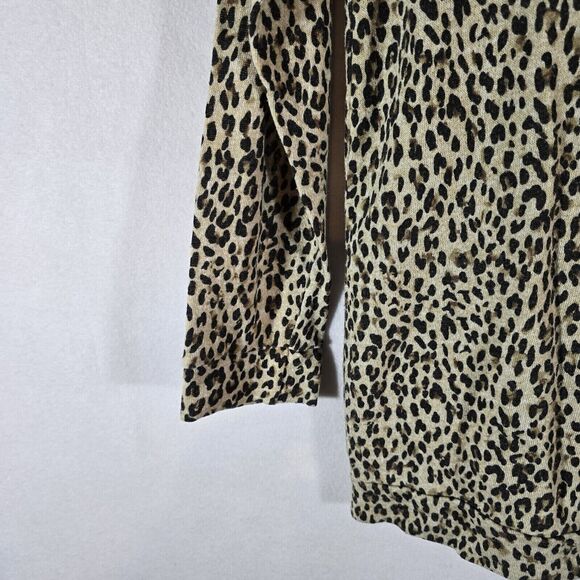 Women's shirt top small, tan with black dots, cheetah print brand obey - Picture 3 of 11